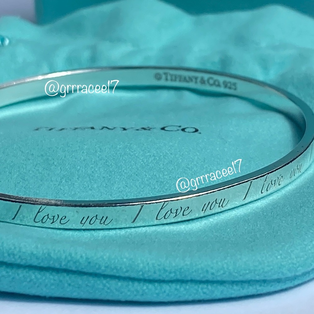 AUTH Rare Retired Tiffany & Co. “I Love You” notes bangle bracelet 🎶✨ - Picture 6 of 15